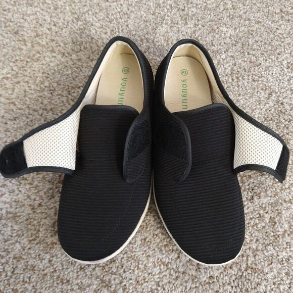 Youyun Men’s Walking Shoes Size 10 EU 43 Black Slip-On Mesh Comfort Lightweight - Picture 10 of 12